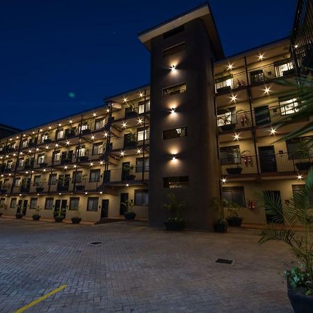 Speke Apartments Kitante 캄팔라 외부 사진